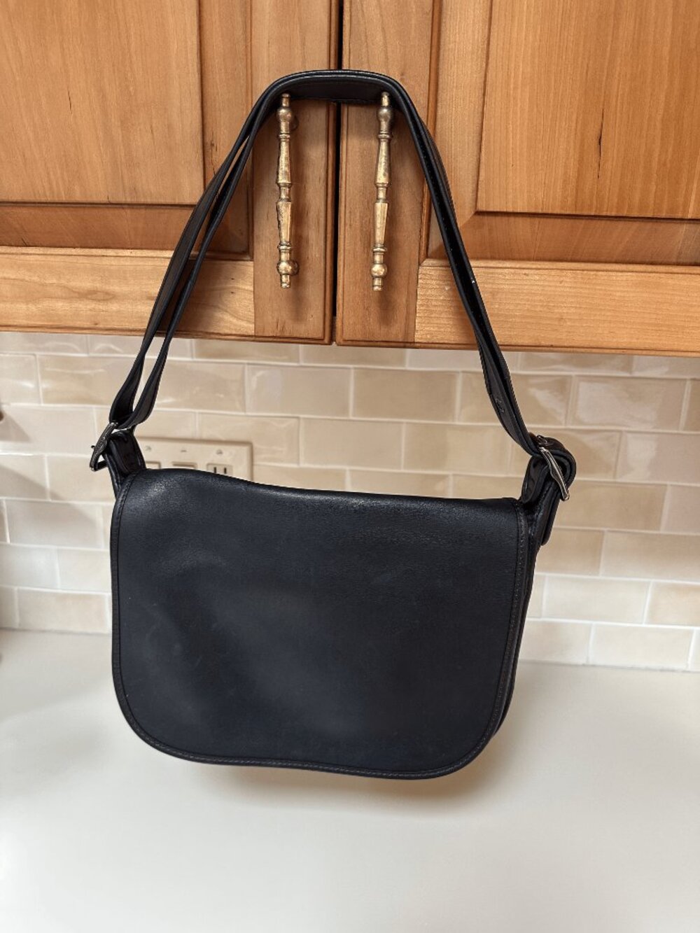 Limited Edition Vintage Coach Black Leather Shoulder Bag - Picture 5 of 7